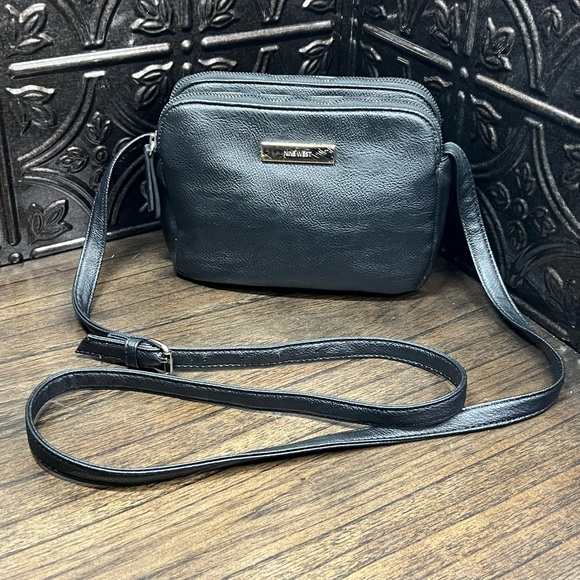 Nine West Crossbody - Picture 1 of 12
